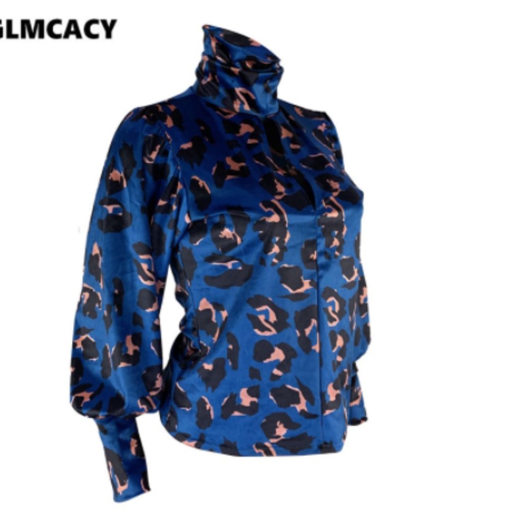 Blue Leopard Print Turtle Neck Keyhole Blouse - Picture 4 of 8
